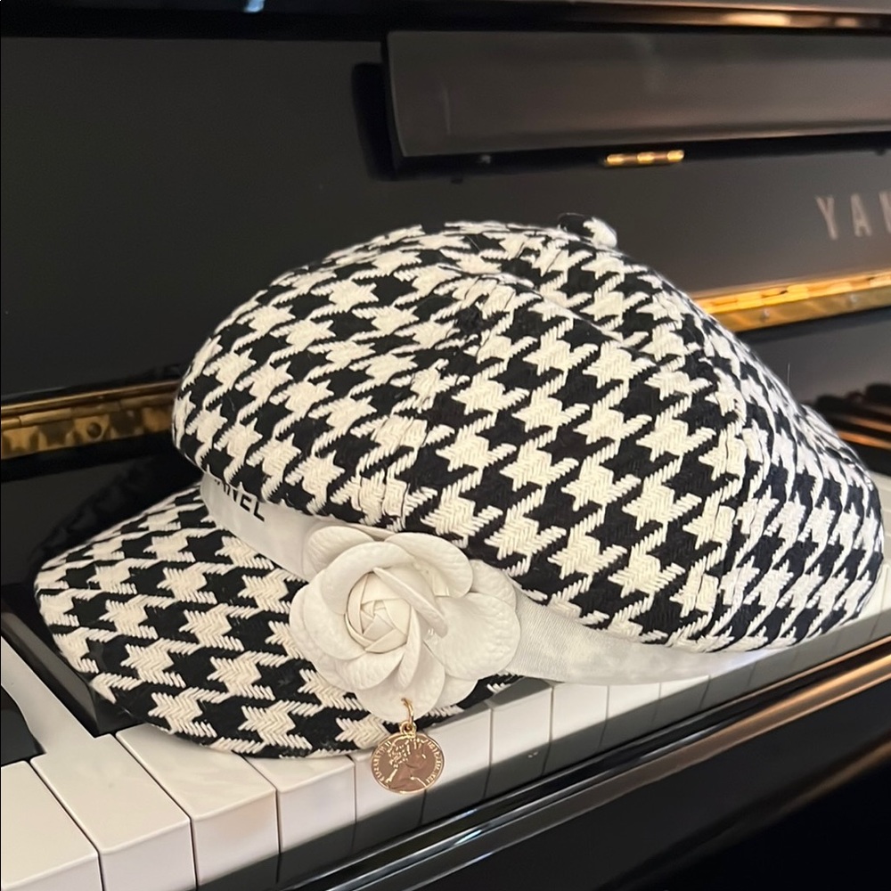 Black/ White Houndstooth Cap